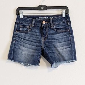 AEO | Mid rise Cut offs | Size 4